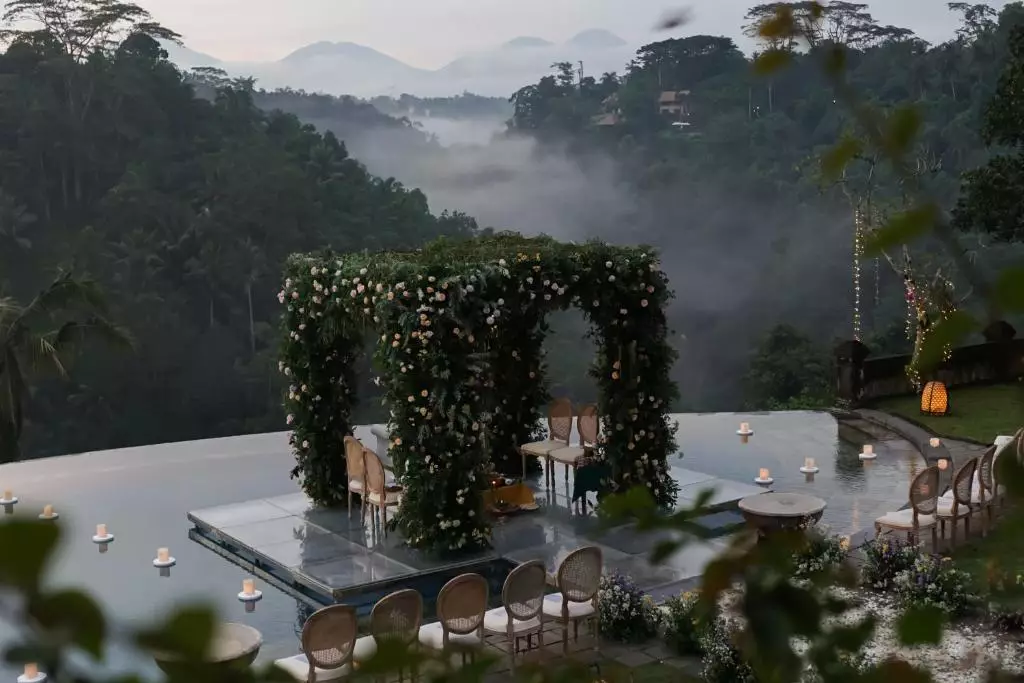 پوری اولانداری فضا